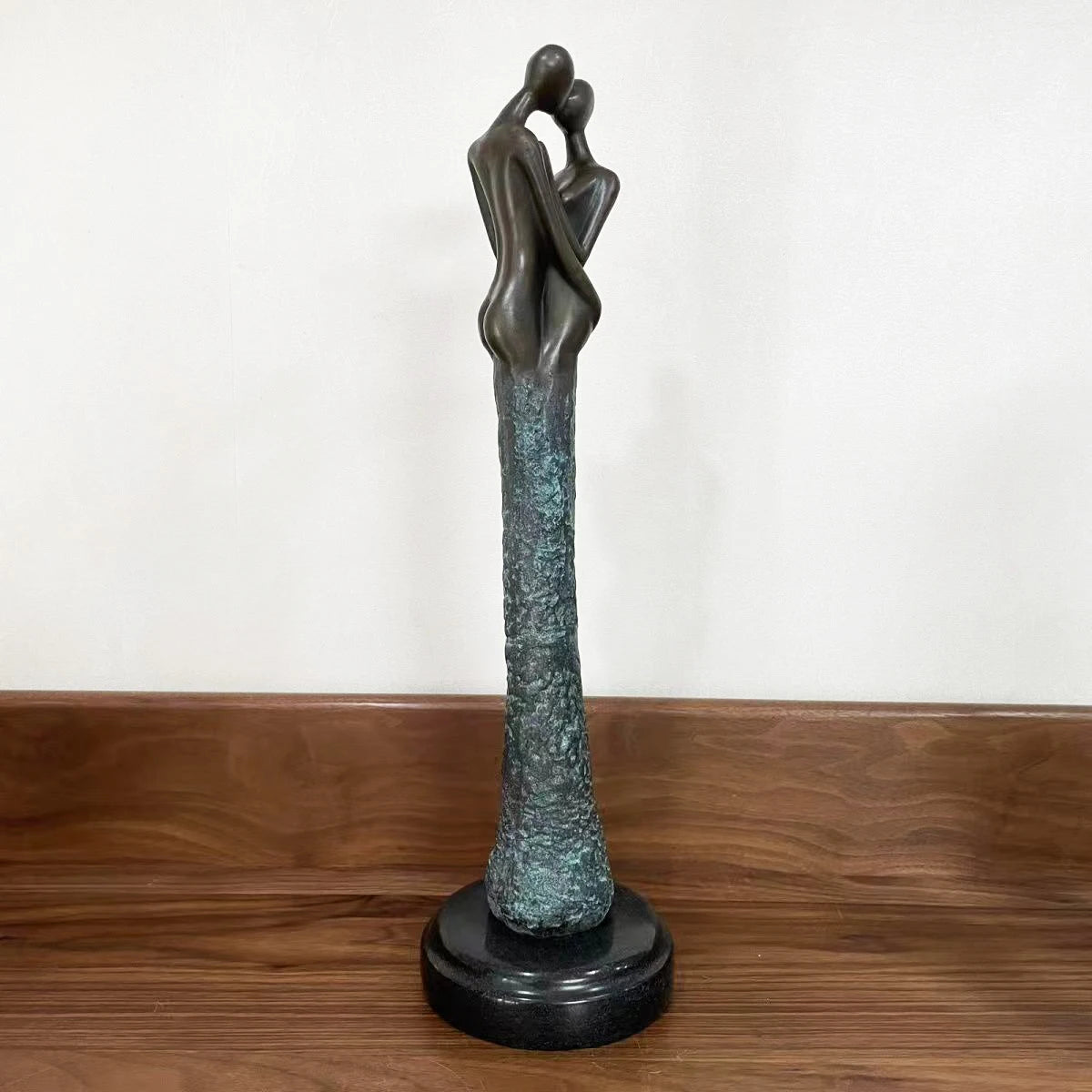 ATLIE Bronze Romantic Couple Kiss Statue Modern Sculpture
