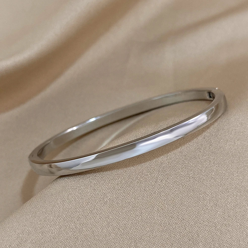 Women's Fashion Gold Plated Stainless Steel Smooth Bangle Bracelet
