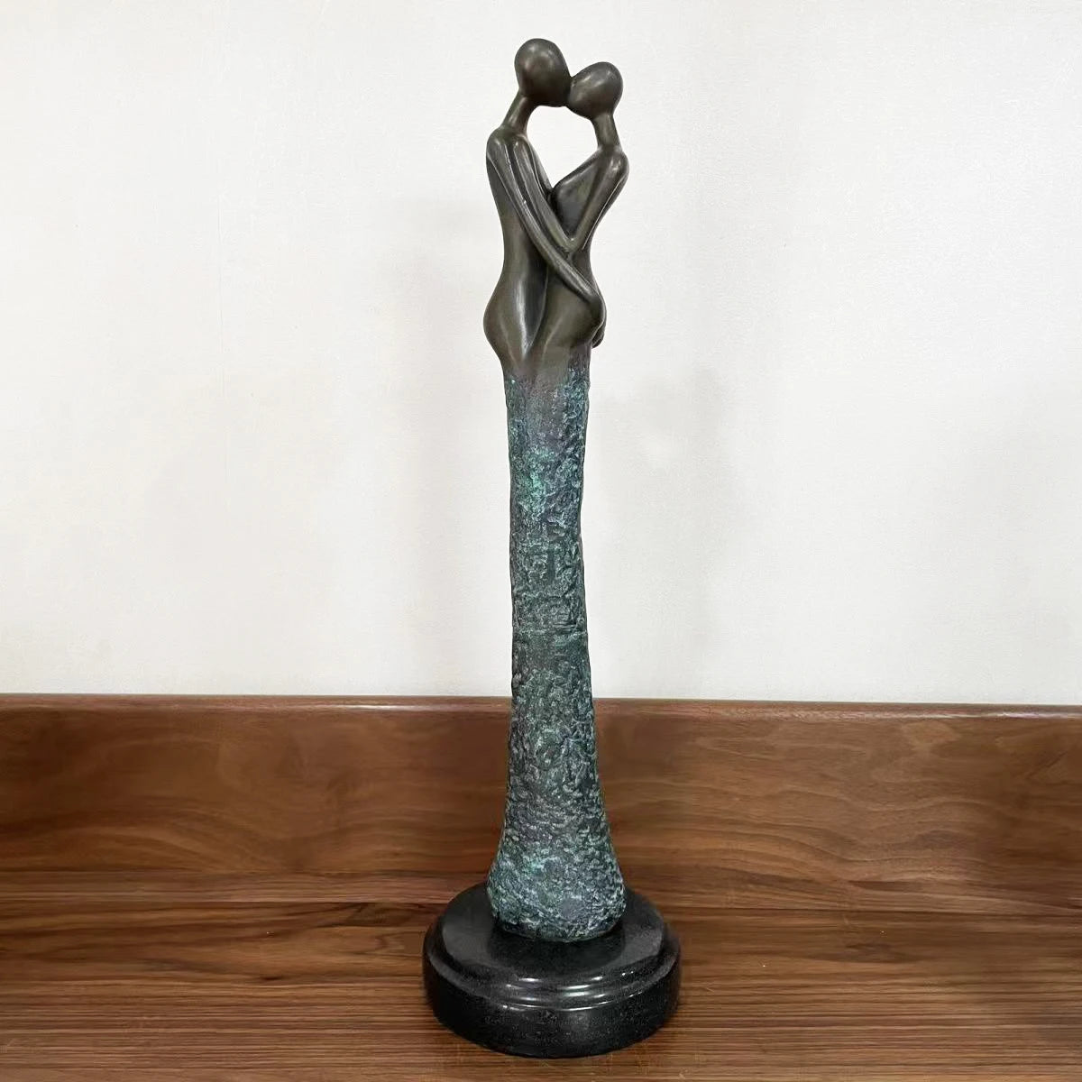 ATLIE Bronze Romantic Couple Kiss Statue Modern Sculpture